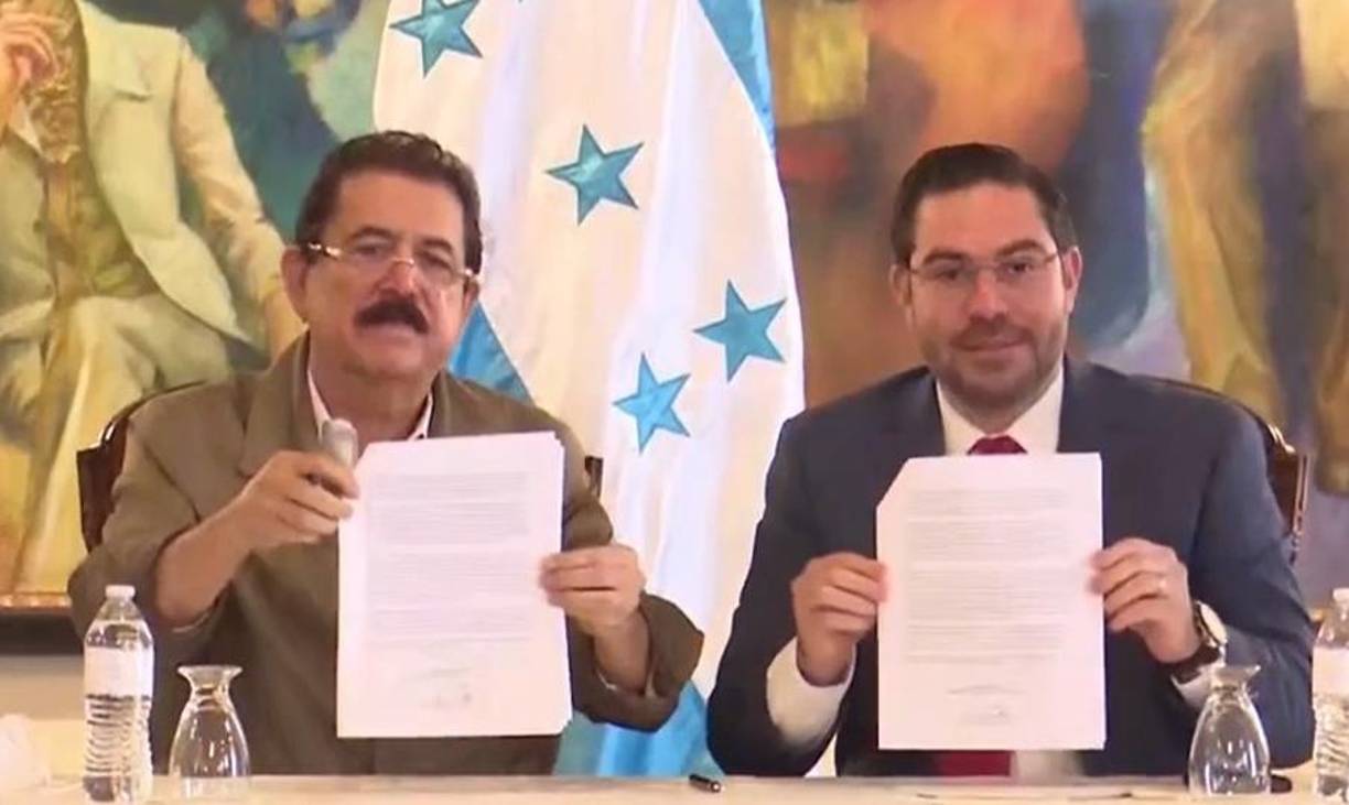 FOTOS: Manuel Zelaya recibe a Jorge Cálix como el hijo pródigo tras firmar acuerdo