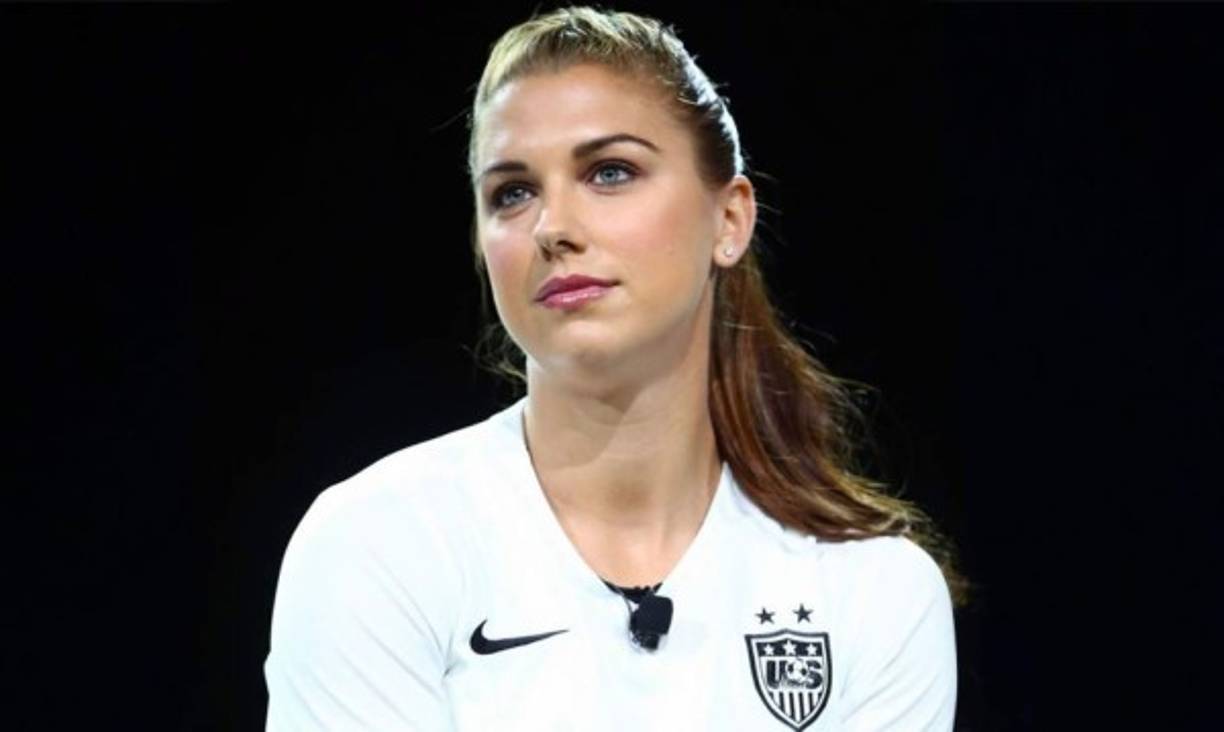 Alex Morgan. Esta hermosa artillera brilló con la selección estadounidense en los Juegos Olímpicos de Londres 2012, donde se coronó como campeona y anotó 3 goles. También fue subcampeona en el mundial de 2011, donde anotó dos goles.