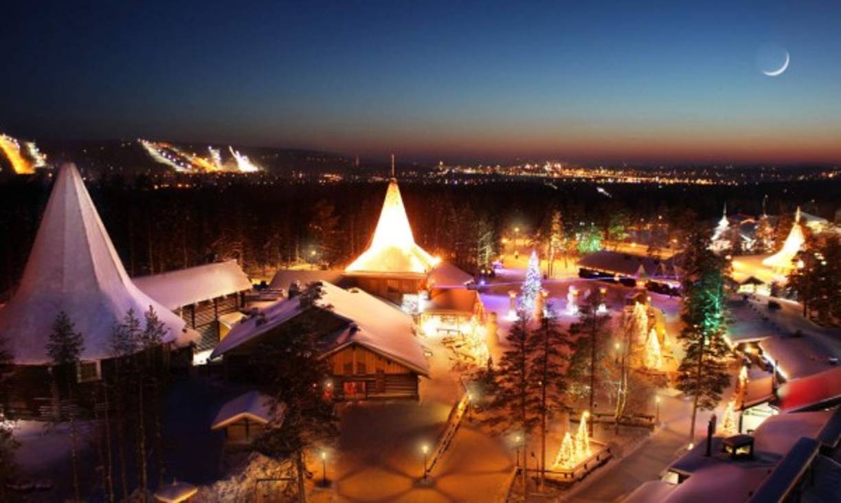 La aldea de Santa Claus está abierta todos los días del año y se puede acceder a la misma fácilmente tomando el Santa’s Express Bus que salen cada hora desde el centro de la ciudad. <br/><br/>Foto: Visit Rovaniemi