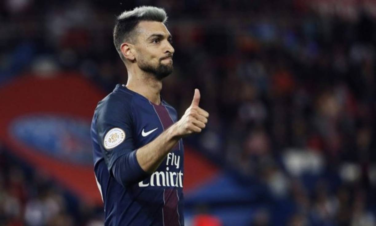 La aventura de Javier Pastore en el Paris Saint-Germain parece haber llegado a su fin. El jugador argentino quiere regresar al fútbol italiano, en el que despuntó antes de llegar a Francia. El Inter de Milán es el club que ha llamado más fuerte a su puerta. Tal y como informamos tiempo atrás, el Inter estaría estudiando la posibilidad de realizar un intercambio en el que inclurían a Joao Mário como fórmula para rebajar el precio del jugador. Sin embargo, las últimas informaciones recogidas por Calciomercato, aseguran que el Inter deberá acometer su fichaje en su totalidad, ya que Unai Emery no termina de dar el visto bueno al intercambio.