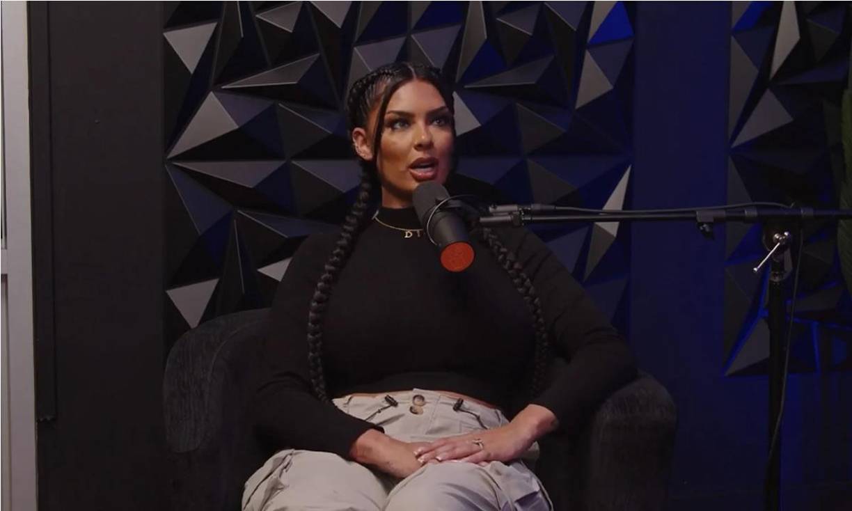 En la charla, Jane explicó que este tipo de ‘fiestas’ son algo muy común dentro de las altas sociedades. Aseveró que no es la única modelo que mantuvo una ‘amistad’ con grandes deportistas, más todo se mantiene en el anonimato.