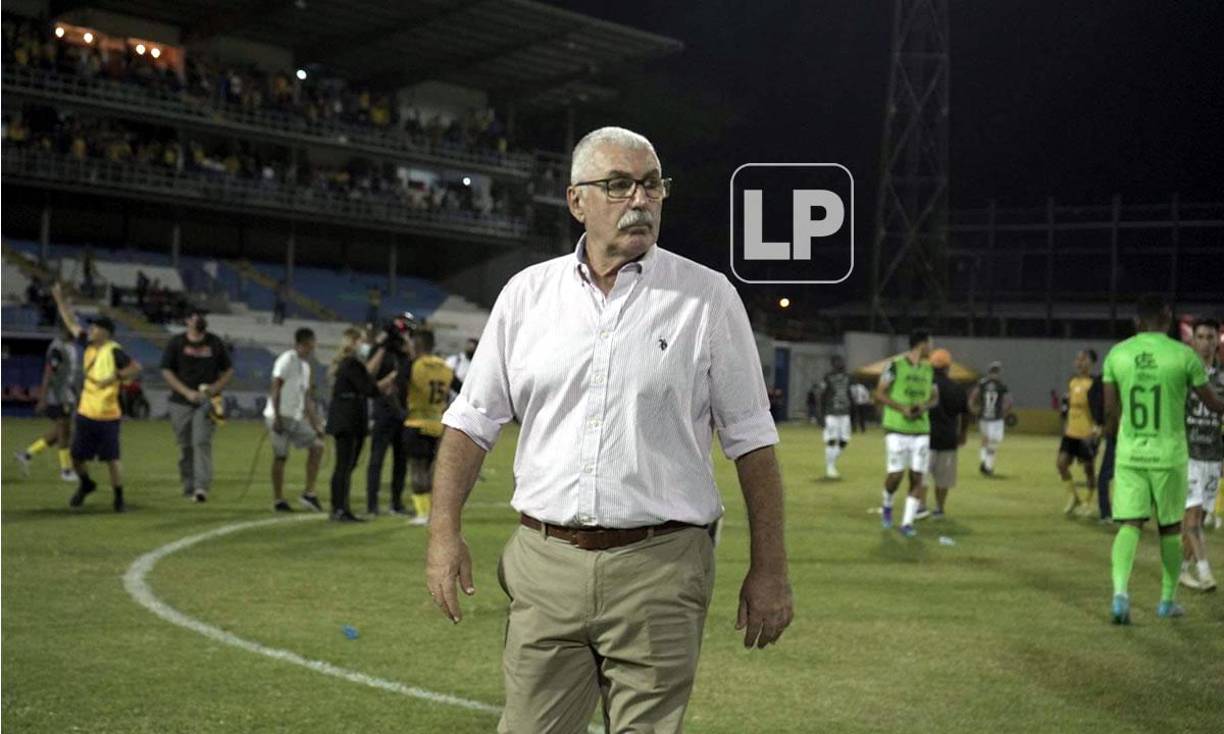 Manuel Keosseián se dejó ver con rostro muy serio tras la eliminación del Marathón.