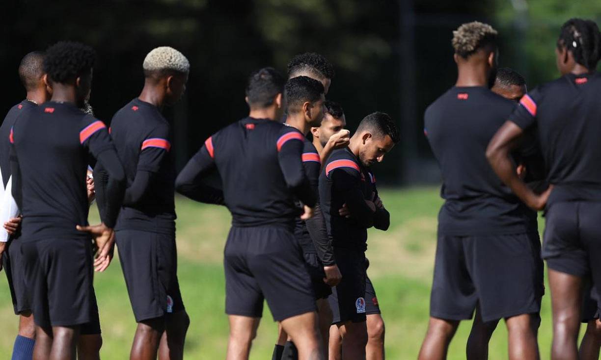 Edwin Rodríguez junto a Carlos Pineda en el momento de la charla técnica.