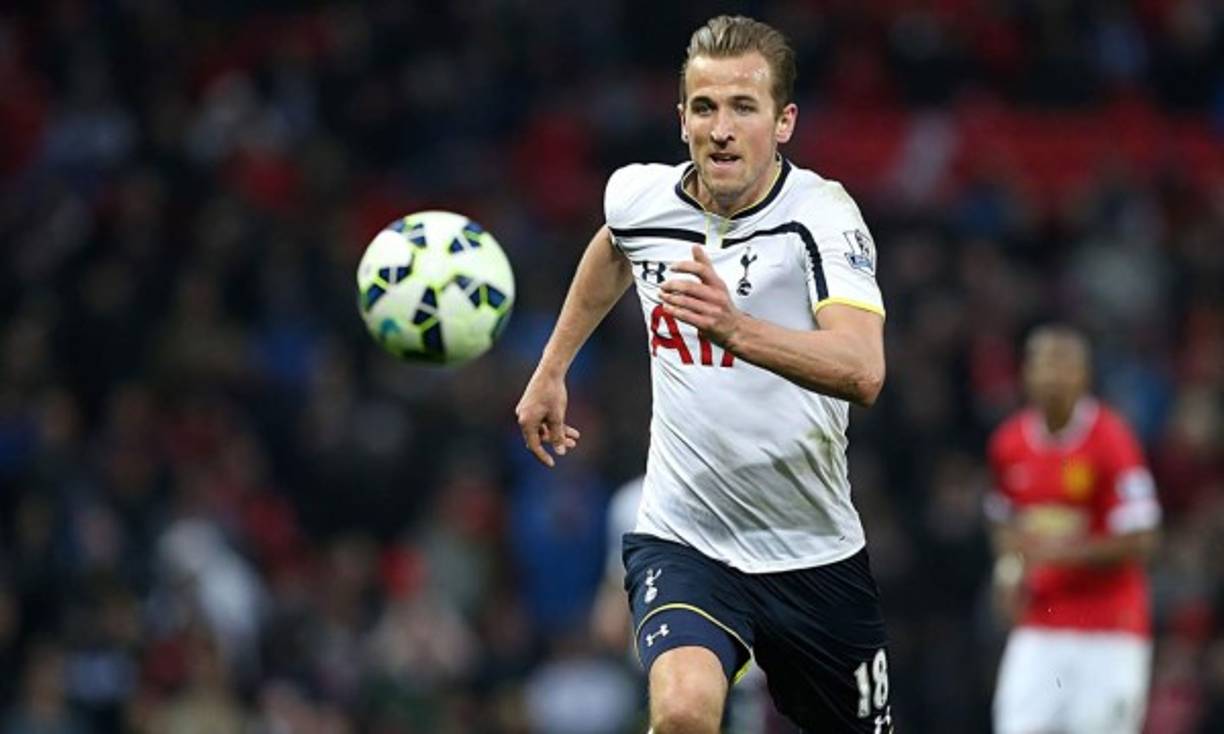 Según informa 'The Telegraph', el Madrid sigue de cerca a Harry Kane. El ariete del Tottenham se destapó la temporada pasada como una de las sensaciones de la Premier. Los blancos ya ficharon a Modric y Bale procedentes del club inglés.