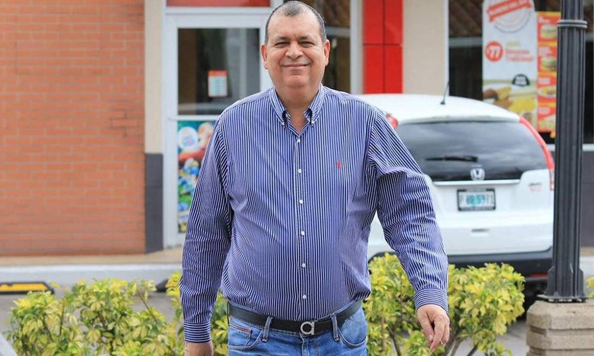 Orlando Ponce: El polémico periodista deportivo es seguidor del Real Madrid.