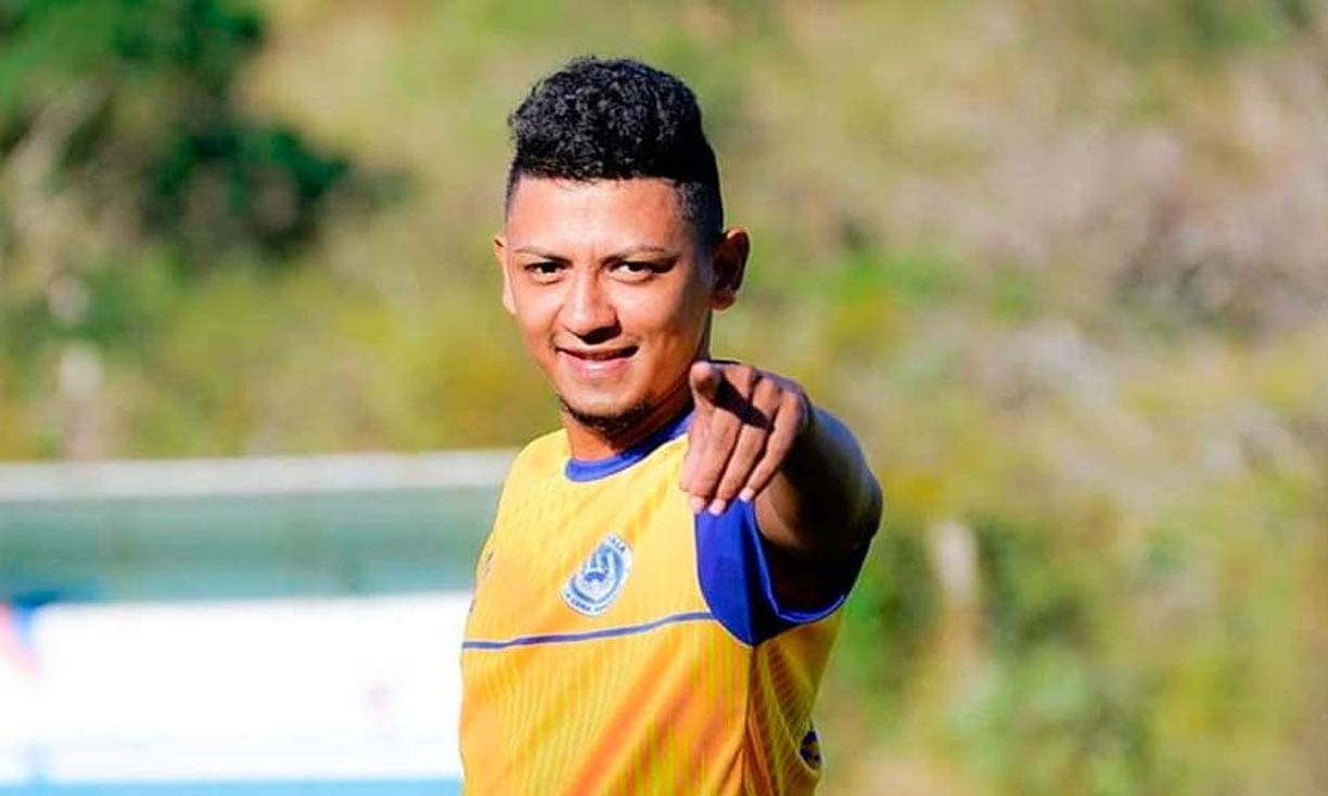 El mercado de piernas comienza a tener protagonismo en el fútbol hondureño. Alexy Vega cambiará de equipo en el 2023.