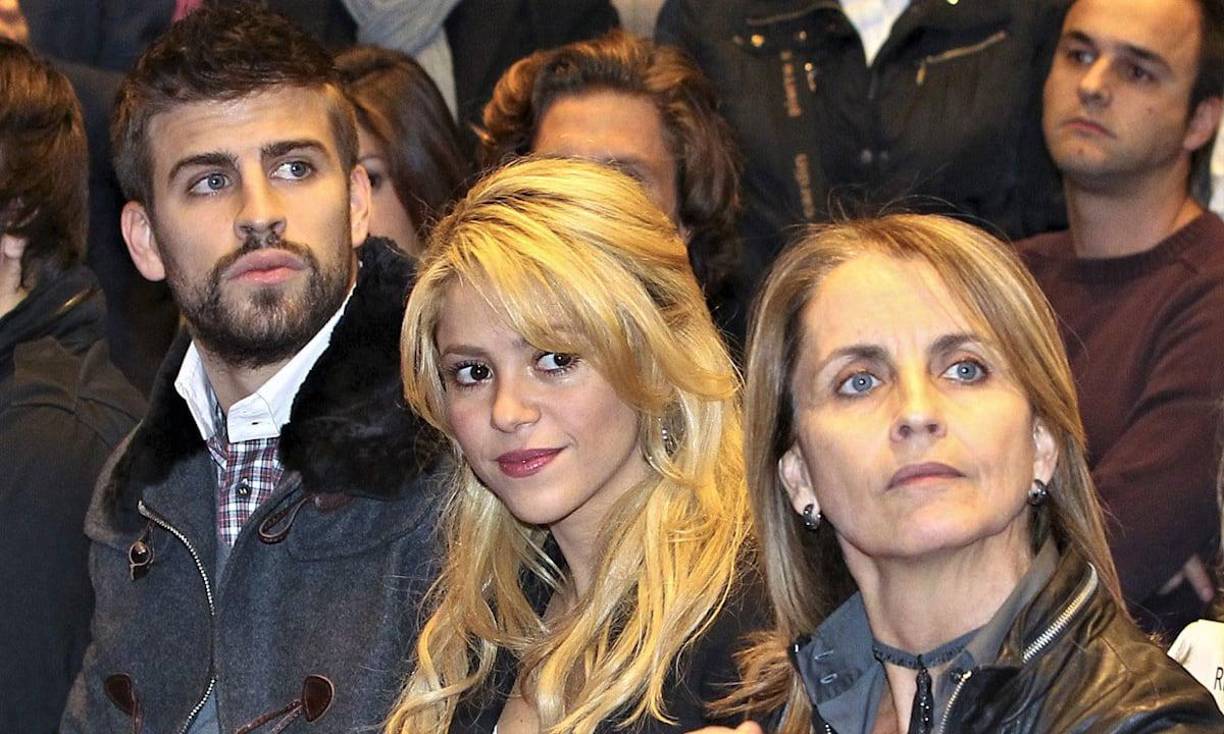 “Me dejaste <b>de vecina a la suegra</b>, con la prensa en la puerta y la deuda en Hacienda”, canta Shakira en las líneas más controvertidas contra Gerard Piqué.