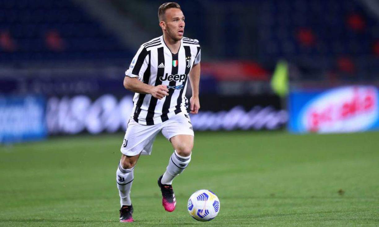 Sorpresa. El centrocampista brasileño Arthur Melo no desea seguir en la Juventus y algunos medios internacional señalan que le gustaría volver al FC Barcelona. Además, se menciona que el Arsenal de Inglaterra lo pretende.