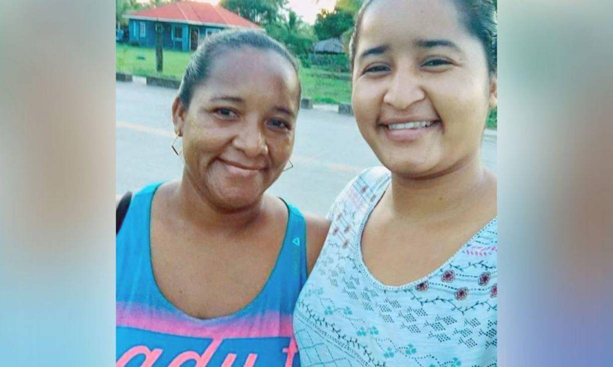 En el ataque, el furioso hombre también hirió a Gertrudis Hortensia Hodgson Wilson, de 39 años, madre de la jovencita asesinada. 