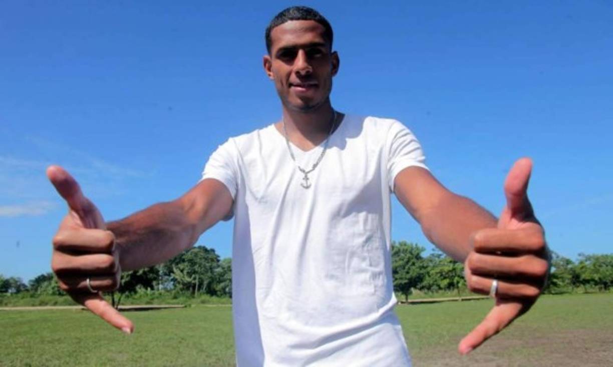 Eddie Hernández reveló que tiene ofertas de varios países. 'Siempre en China hay opciones gracias a Dios, también hay una posibilidad en Ecuador que estamos analizándola y hay una posibilidad de integrar la MLS. Mi representante está mirando las mejores opciones y a mí solo me toca esperar que en los próximos días se pueda resolver algo'.