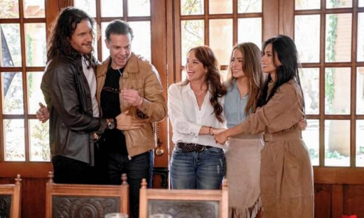 Gran parte del elenco original regresará para la segunda temporada. 