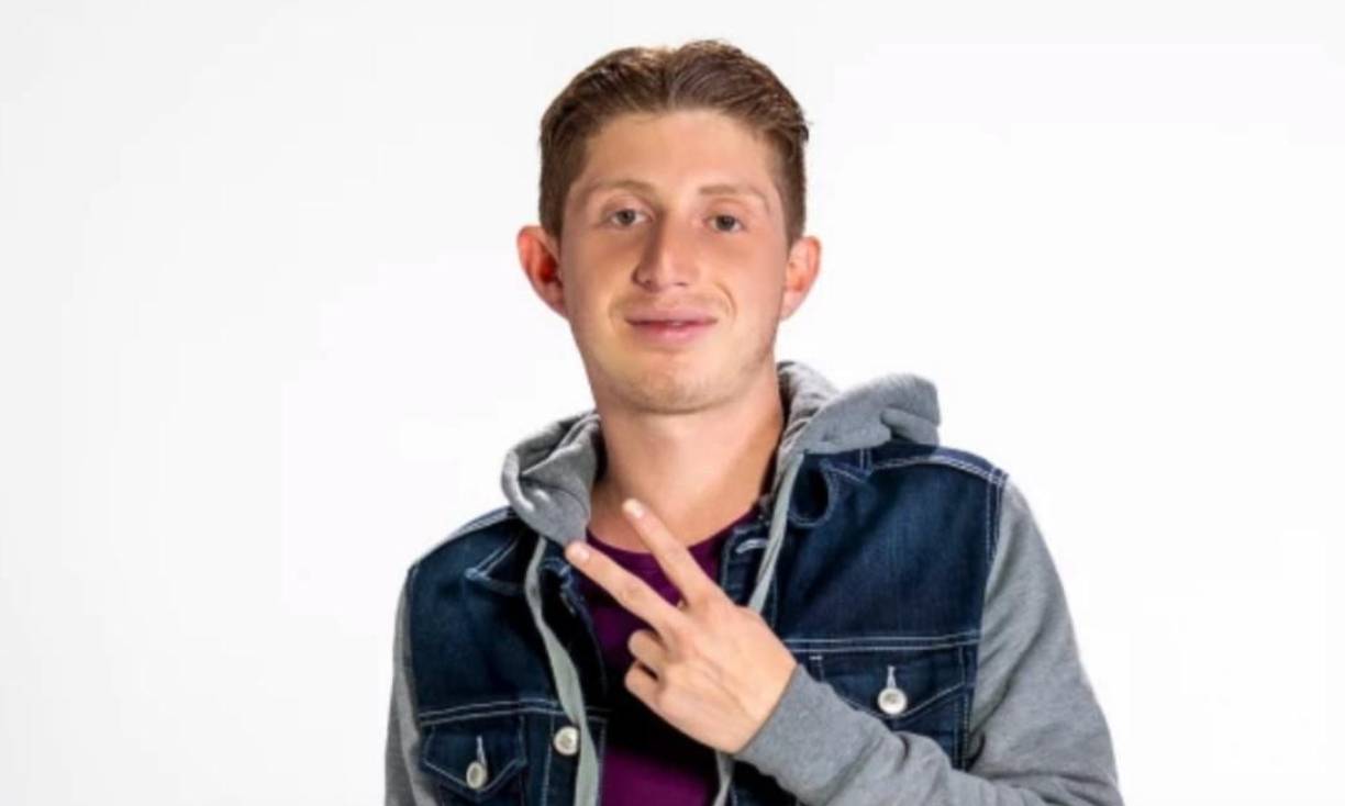 Los reportes preliminares indican que Octavio Ocaña habría sido baleado mientras viajaba en una camioneta tras una persecución. 