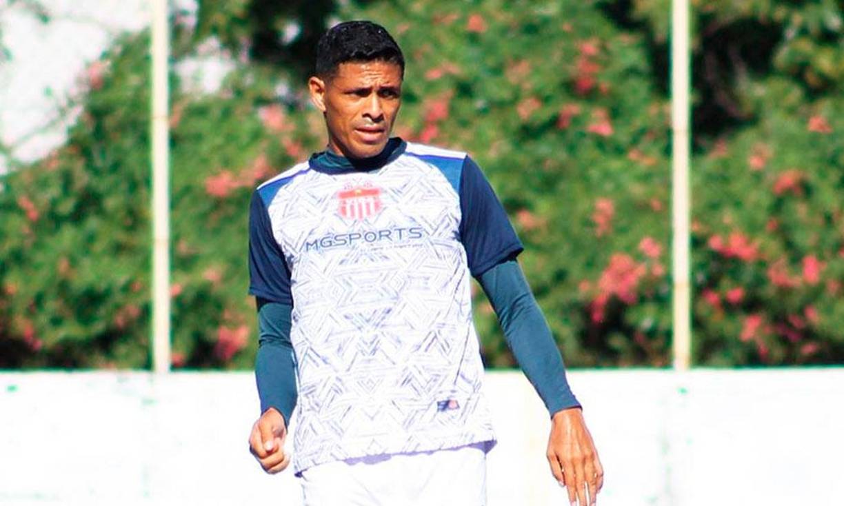 Juan Pablo Montes: El defensor anunció que finalizó su contrato con el Vida y desconoce si seguirá en el club ceibeño para la próxima campaña.