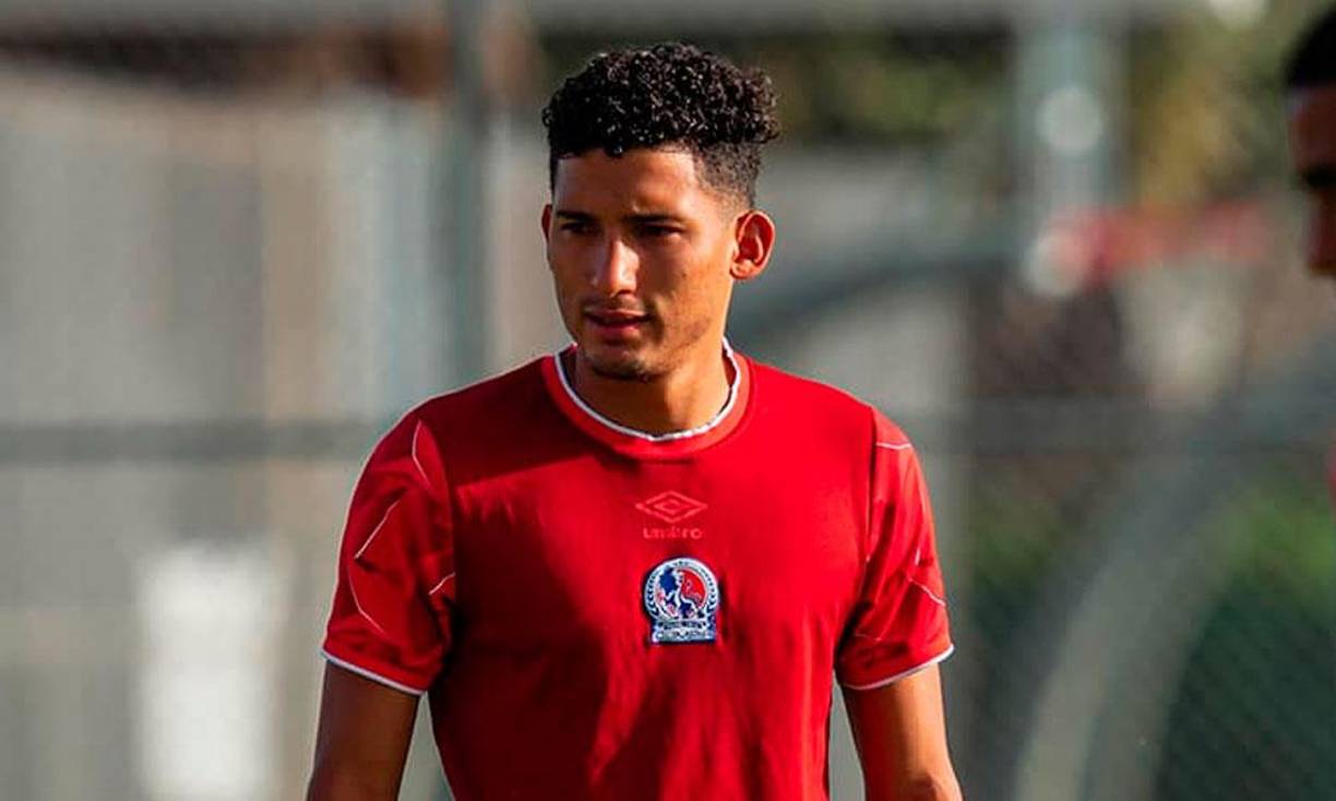 José Mario Pinto: Estará como extremo por el sector izquierdo.