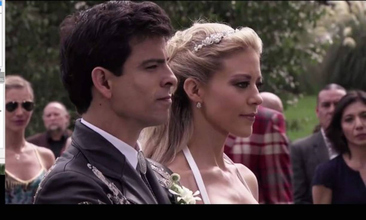 Ambos caminan al altar donde se casan pese al amor que sentí por Aurelio.