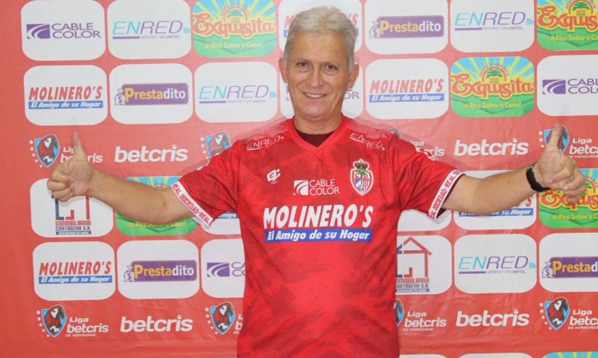 El entrenador colombiano Orlando Restrepo se marcha sin pena ni gloria de la Real Sociedad de cara a la próxima campaña. 