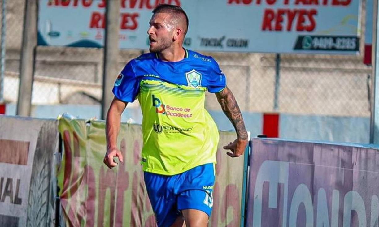 Rodrigo Emilio Faust : El atacante argentino es otro de los que quedará al margen del Olancho FC. El jugador lo atacó una lesión que lo alejó de su mejor nivel. Marcó dos goles en 12 partidos.