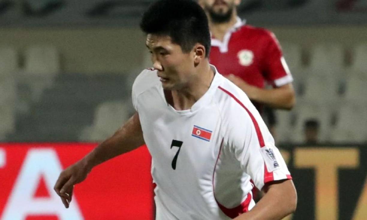 La prometedora carrera de Han en Italia había terminado, pero el joven talento fue recibido calurosamente por el club de Qatar de primera división Al-Duhail. Desde que se incorporó al equipo en enero, en plena temporada 2019/2020 de la Qatar Stars League, llegó a disputar 10 partidos de liga, marcando tres goles y desempeñando un papel importante en la conquista del título por parte del club.