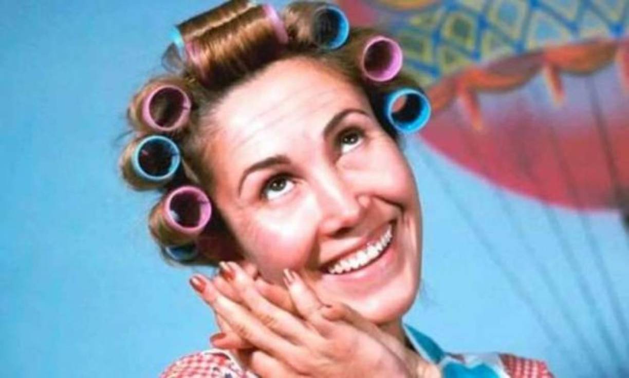 'No quiero responder cosas para dar rating a otras personas que no tienen nada que ver aquí. Yo sé quién soy y no quiero dañar a nadie', comentó Florinza Meza en una entrevista. Además refirió tiempo atrás: 'Roberto no más no me cortejaba, muchos lo hacían hasta los técnicos porque para todos se corrían unas apuestas de que era virgen. Yo era una mujer muy rara para la época'.<br/>