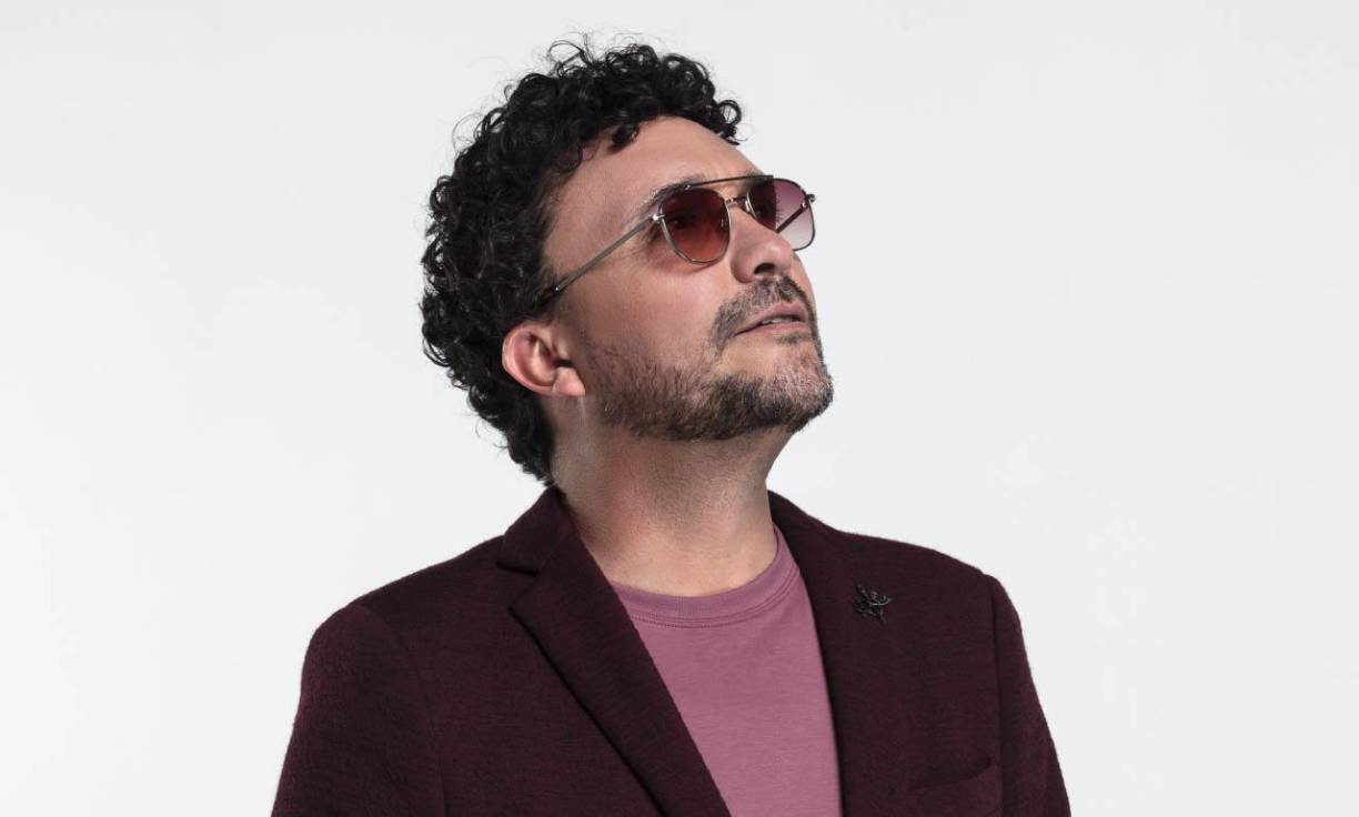 El cantautor colombiano Andrés Cepeda se embarcará en su gira “Tengo Ganars” por 19 ciudades de Estados Unidos. El recorrido, que contará con el invitado especial Alejandro Santamaría, comienza el 9 de abril en Nashville y finaliza el 4 de mayo en Charlotte, Carolina del Norte, haciendo paradas en Los Ángeles, Houston, Miami, Nueva York y otras ciudades.