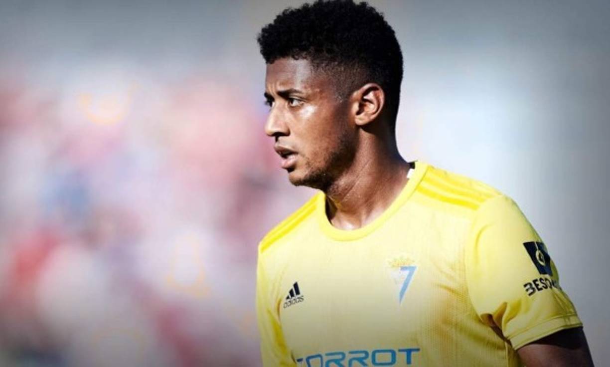 El delantero hondureño Anthony Lozano es compañero de Fali, el futbolista que ha decidido hacerse a un costado del fútbol por miedo al coronavirus.