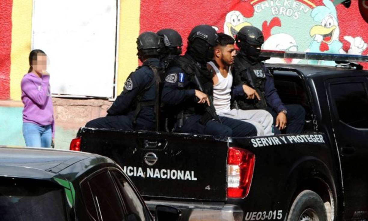 Los detenidos son requeridos por el delito de homicidio, confirmó Wilfredo Maldonado, portavoz de la Dirección Policial de Investigaciones (DPI).