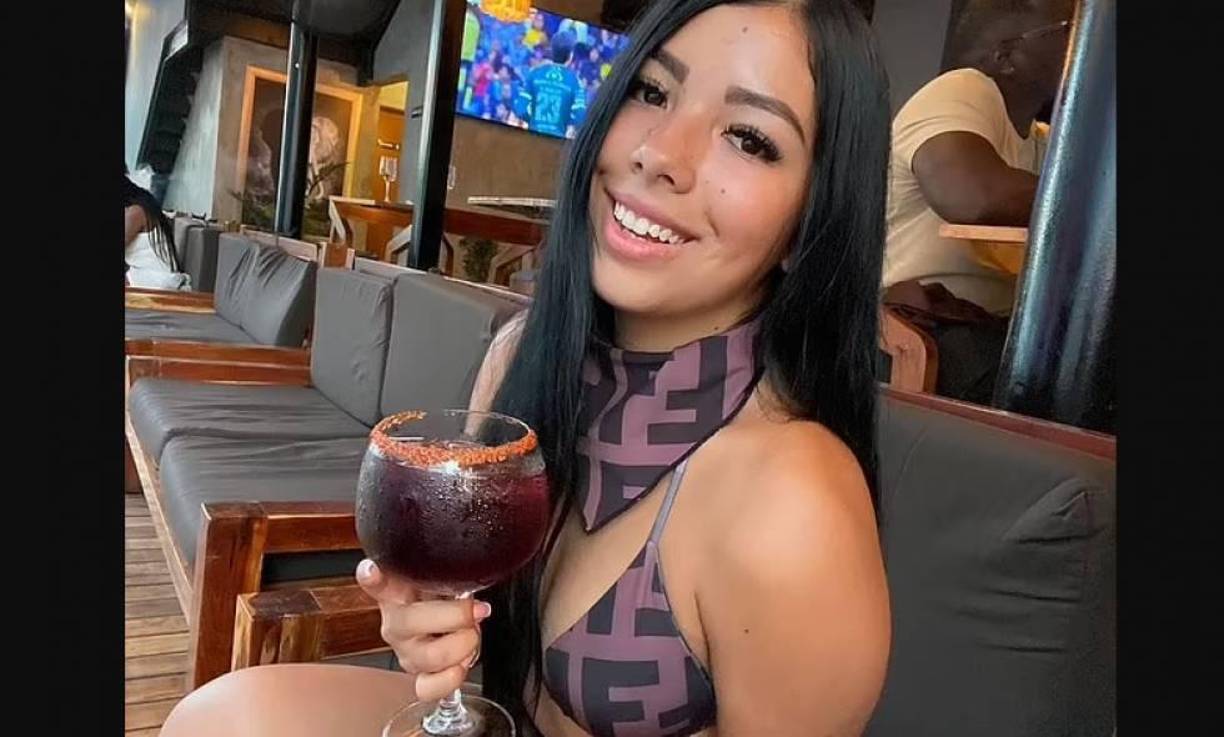 La investigación de la policía llegó a la amiga de Valentina Trespalacios quien les proporcionó la conversación que tuvo con la DJ, cuyo<b> contenido </b>podría ser <b>la clave</b> para comprobar la posible <b>participación de John Poulos</b> en el homicidio. El medio citado compartió las captura de pantalla del chat en WhatsApp que tuvieron las amigas.