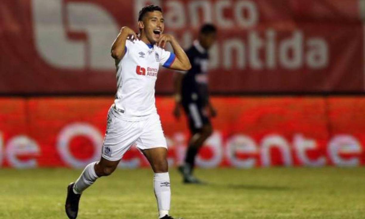 El volante José Mario Pinto suena para llegar a las filas del San Lorenzo de Argentina. El jugador señaló que tiene contrato con Olimpia, pero no ocultó la emoción de marcharse al exterior.