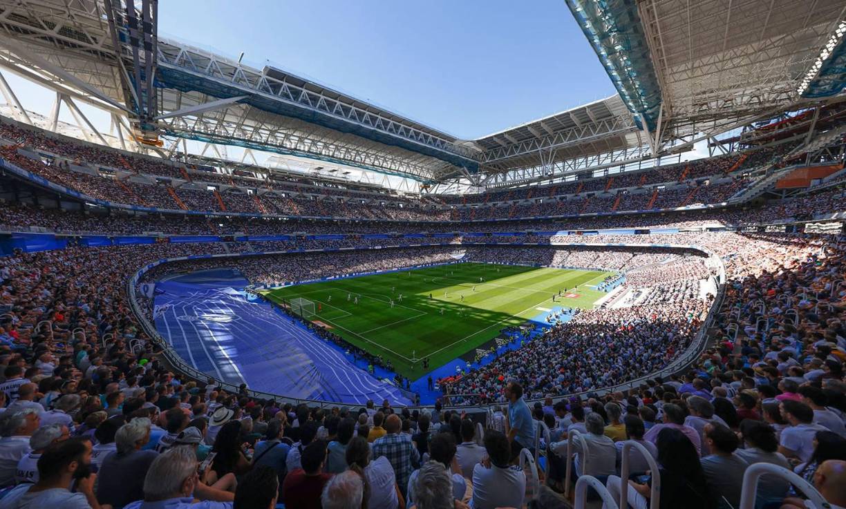 Así lució el estadio Santiago Bernabéu que todavía está en obras de remodelación.
