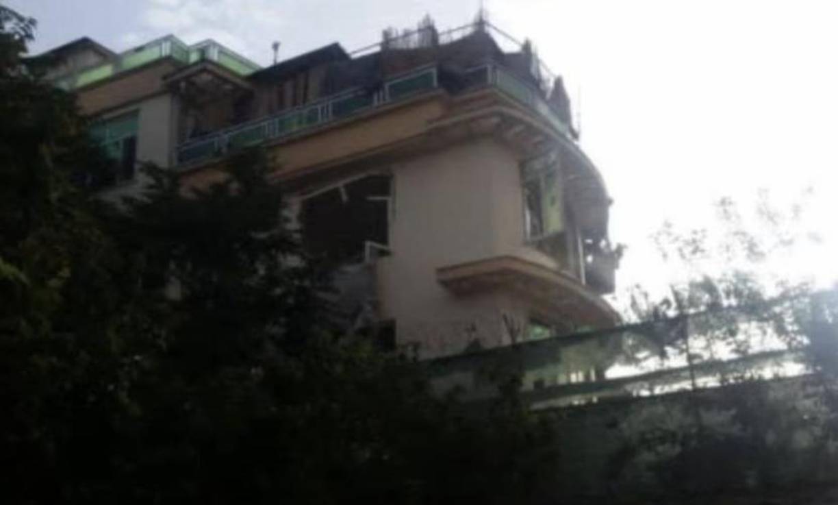 Un trabajo de inteligencia confirmó en los meses siguientes que el propio Ayman al Zawahiri estaba allí. Los estadounidenses estudiaron la estructura de la casa, los riesgos para los civiles y su forma de vida: nunca salía.