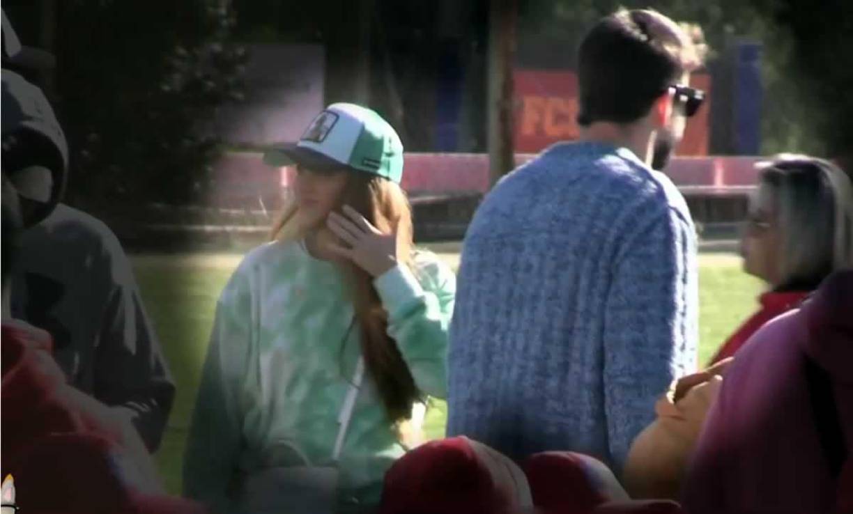 Al concluir el partido, la expareja ni se despidió, mientras que Milan y Sasha saludaron a su mamá, y se fueron del campo de juego acompañados de su papá, ya que pasarían el fin de semana juntos. Pues, según al acuerdo, el futbolista podrá ver a sus dos hijos en Miami diez días de cada mes.