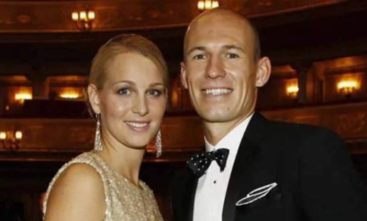 'Lo peor fue la presión que llegó a sentir en el pulmón y los problemas respiratorios que sufrió', reveló Robben al dar detalles sobre el calvario que ha vivido luego de que su esposa dio positivo por coronavirus.