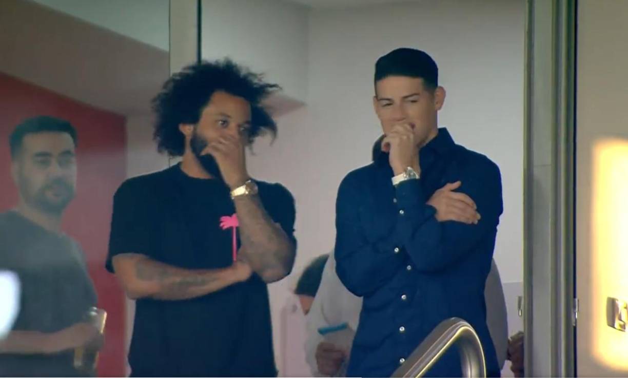 Marcelo y James estuvieron presentes en el enfrentamiento del Olympiacos ante el Friburgo por la segunda jornada de la fase de grupos de la Europa League. 