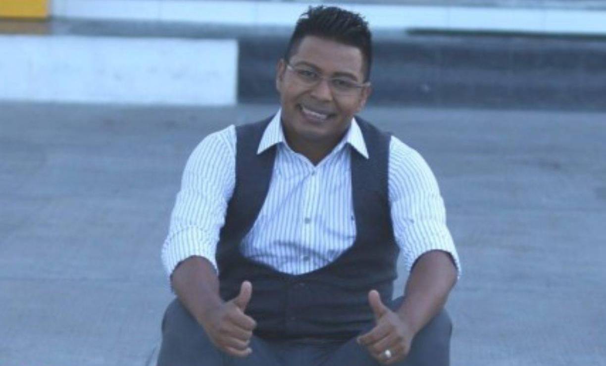 Gerardo Bustillo - Era parte del equipo de HCH, salió del canal hondureño y ahora tiene su propio medio deportivo.