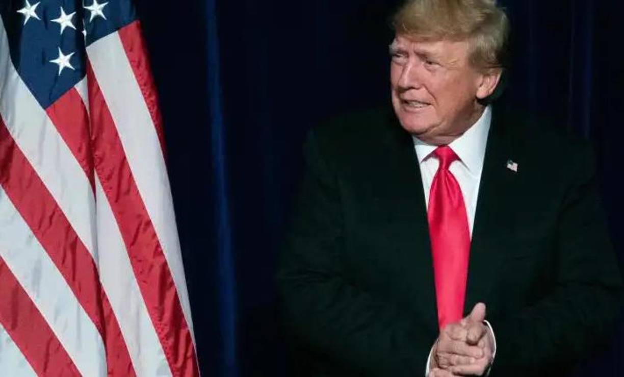 La presentación del Departamento de Justicia argumenta que el tribunal no debería convocar a este ente independiente “porque esos archivos no pertenecen” a Trump, por lo que esta instancia es “innecesaria” y “dañaría significativamente intereses gubernamentales importantes, incluyendo de seguridad nacional”. 