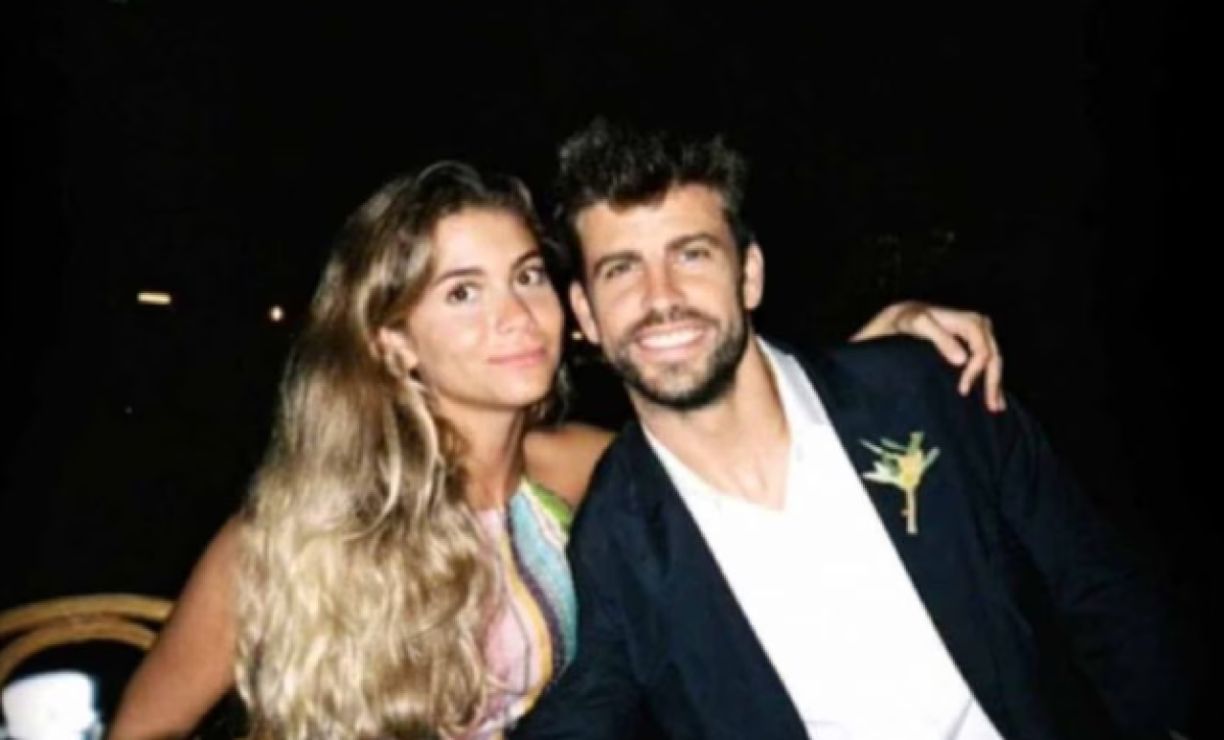 Gerard y Clara suelen ser asediados por los paparazzis, quienes siempre están a la búsqueda de saber cualquier detalle de la relación, como sus viajes, tiempo que pasan juntos y hasta los millones que se gasta en la educación de su pareja.