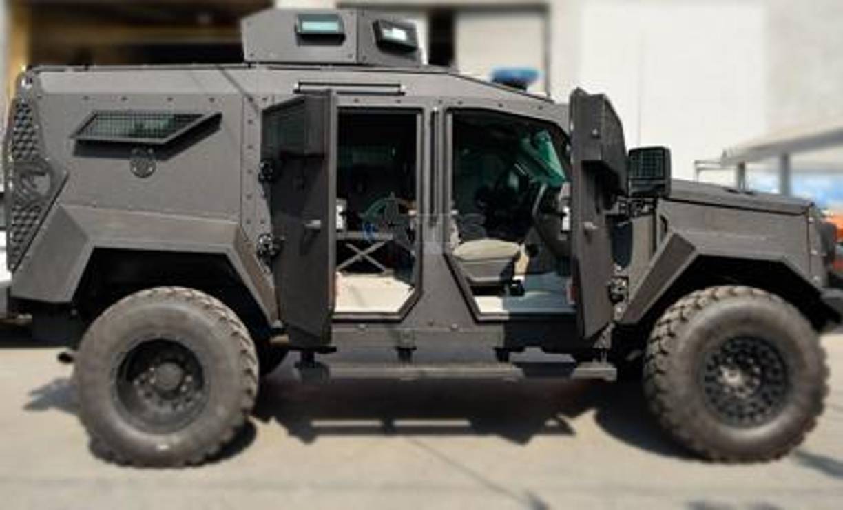 Destacó que con este tipo de vehículos se busca garantizar la seguridad de los funcionarios policiales.