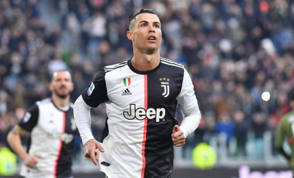 El Chelsea estaría dispuesto a pagarle a la Juventus 120 millones de euros por el pase de Cristiano Ronaldo quien ya llegó a los 35 años de edad. La información la publica ESPN en su página web. “Sería más que nada una contratación mediática”, considera el citado medio.