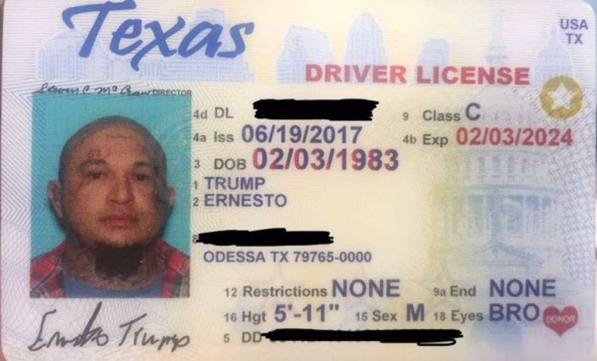 Sus documentos personales figuran con el apellido Trump de forma legal.Ernesto realizó diversos trámites burocráticos para cambiar su apellido, más un pago de 272 dólares.