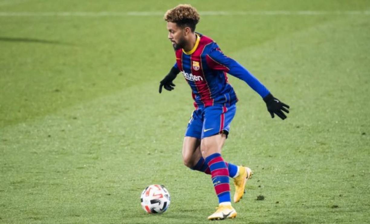 Konrad de la Fuente es la salida que se viene en el FC Barcelona y su futuro apunta al Olympique de Marsella. El presidente de la entidad gala, Pablo Longoria, ha hablado y ha dado por hecho el fichaje del delantero estadounidense. 'Todo ha sido posible gracias a una buena relación personal, a la coordinación con el Barcelona y al poder de atracción del Olympique de Marsella', aseguró.<br/><br/>Foto - FC Barcelona