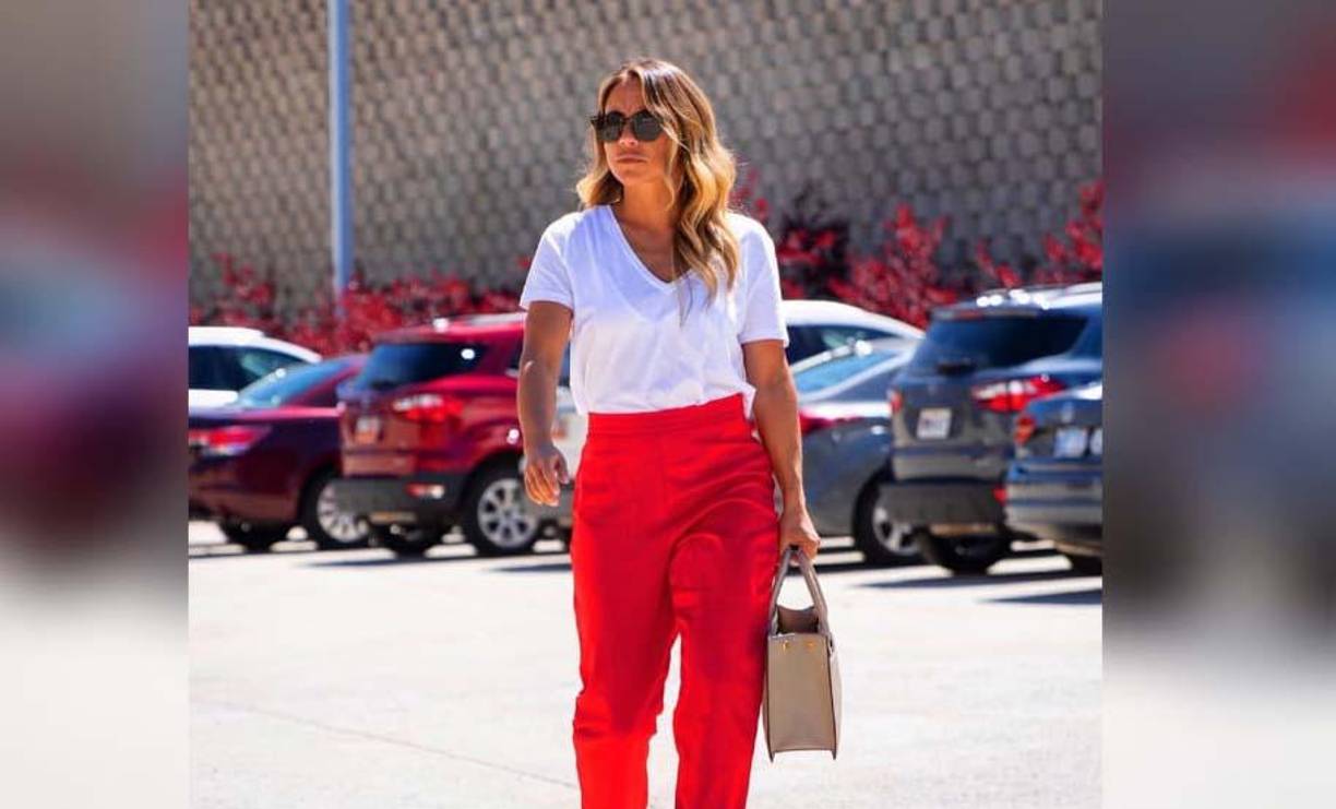 Además de futbolista, Lo’eau LaBonta también se ha desempeñado como modelo en Estados Unidos.