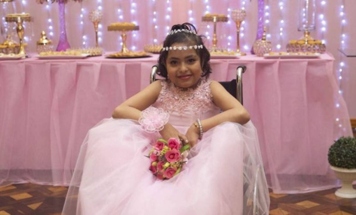 En 2008 fue el rostro de una campaña benéfica internacional de la Fundación 'Familias de Hoy' y apareció en el popular programa de televisión estadounidense de Oprah Winfrey bailando junto a la cantante canadiense Céline Dion.<br/><br/>