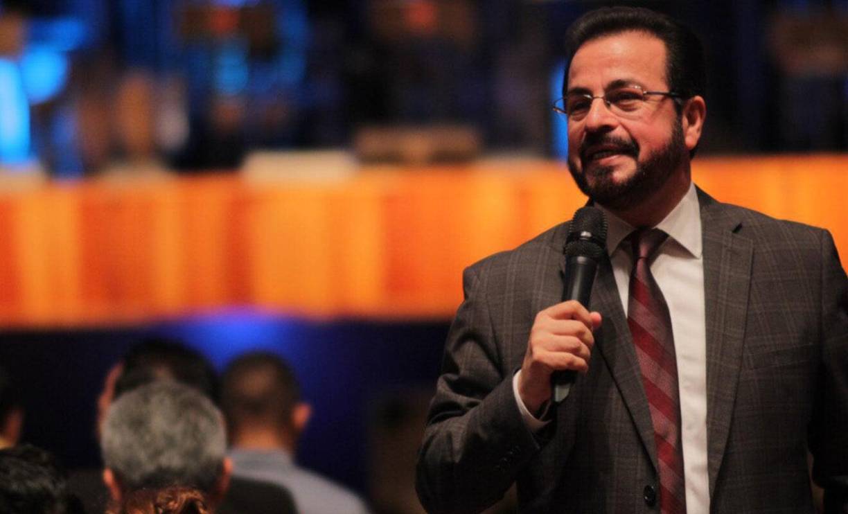 Pero, meses después, Ponce lo encontró en una actividad deportiva