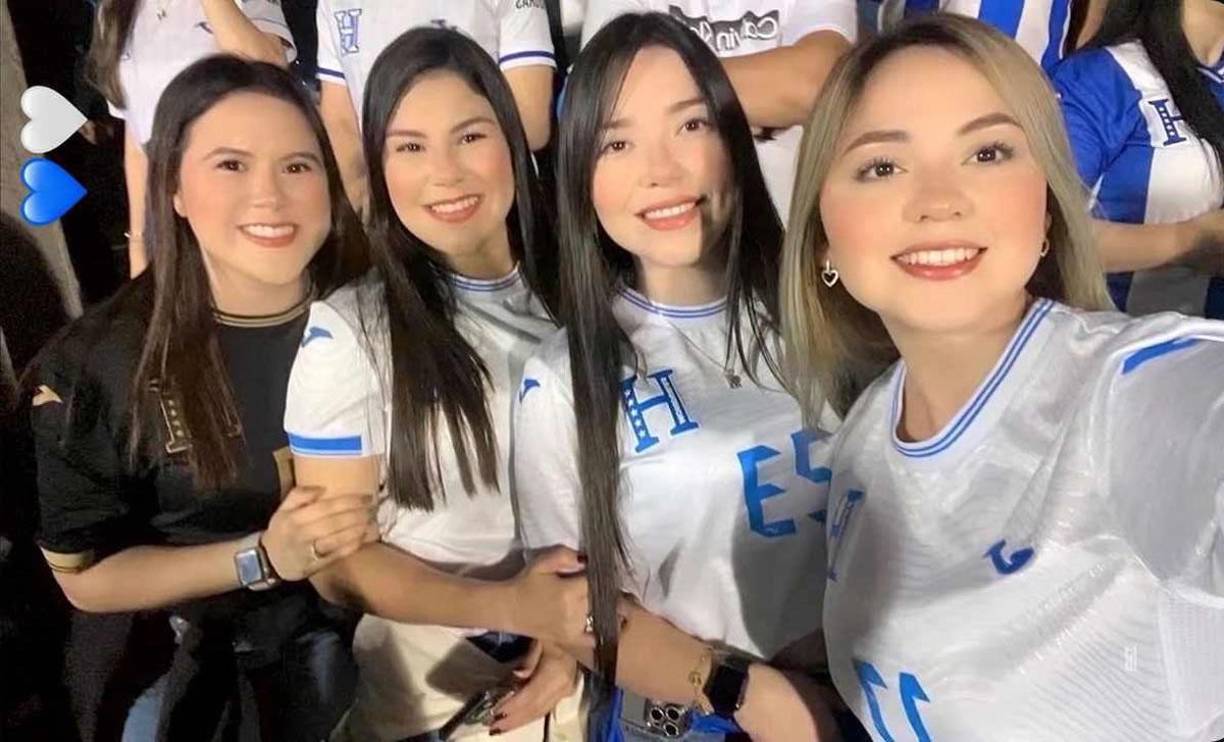 Las hermanas Vanessa y Daniela Hernández, parejas de Edwin Rodríguez y Carlos Pineda, junto a Madeline Ordóñez, esposa de Jorge Álvarez, estuvieron en el Morazán.
