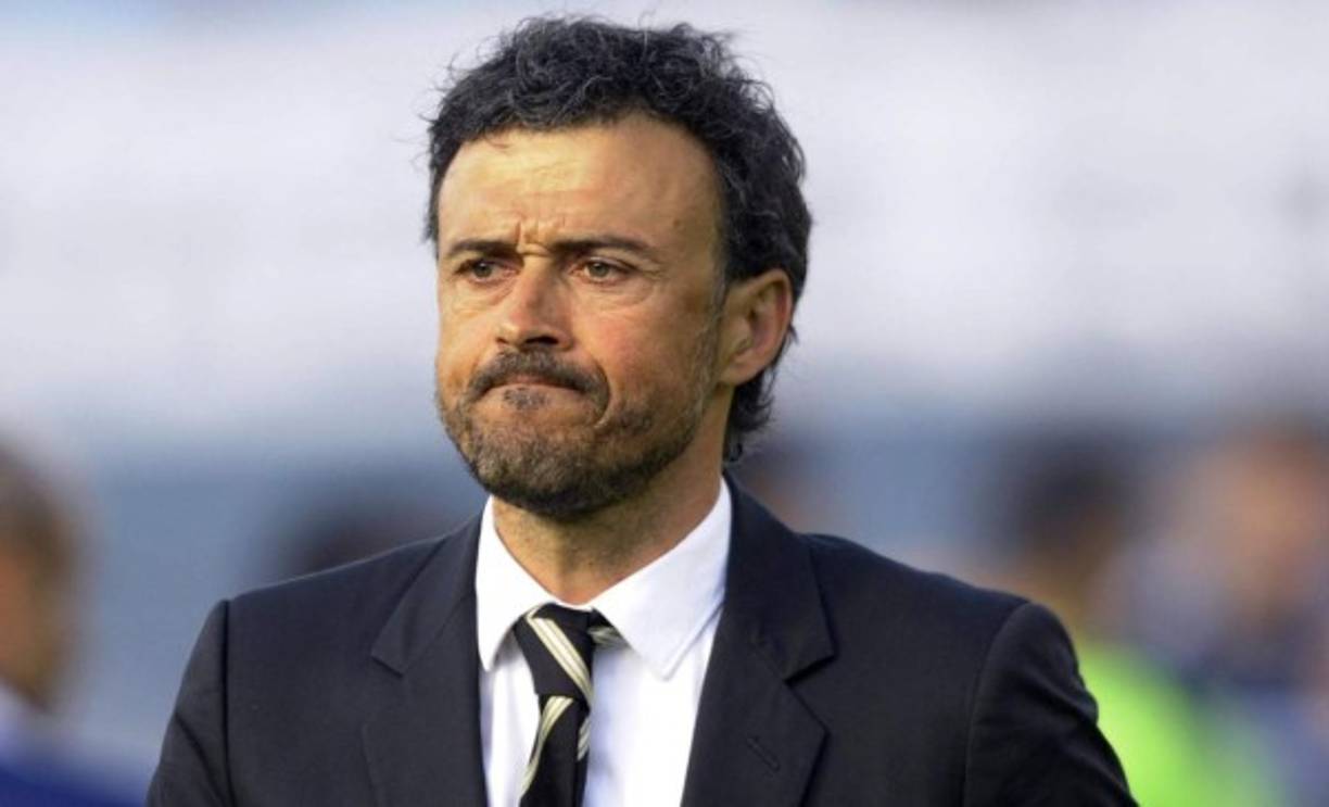 Luis Enrique: es el gran candidato a ocupar el banquillo del Arsenal y sustituir así al mítico Arsene Wenger tras más de 20 años en el cargo. El asturiano, sin equipo, está en la pole aunque faltan por concretar algunos detalles. está de camino de Londres y su llegada al club 'gunner' supondrá un cambio total en la filosofía del equipo inglés.