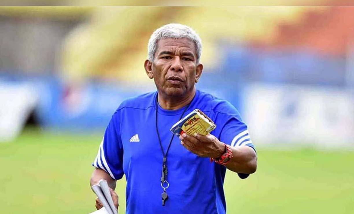 Héctor Castellón: Es de los entrenadores hondureños con más experiencia en los banquillos y fuerte candidato para ser asistente del nuevo timonel de la H.