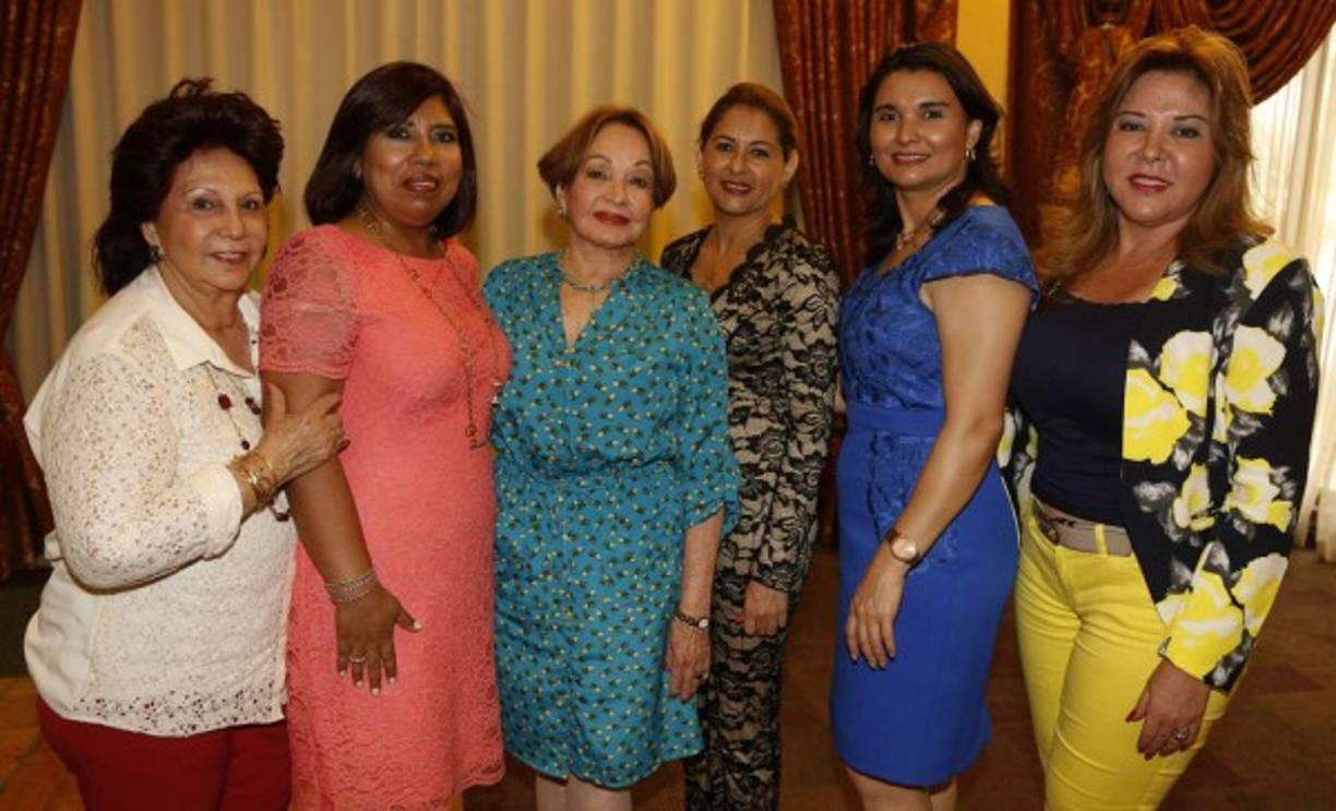 Alba Rogel, Sheyla García, Vilma Rosales, Aida Ortega, Vilma Gonzales y Ruth Valladares.