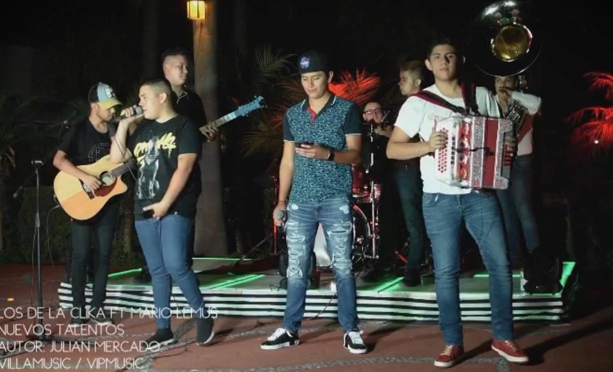 Mario Alberto tenía un grupo de banda en el que cantaba canciones sobre el mundo del narcotráfico y a integrantes del Cártel de Jalisco Nueva Generación (CJNG).