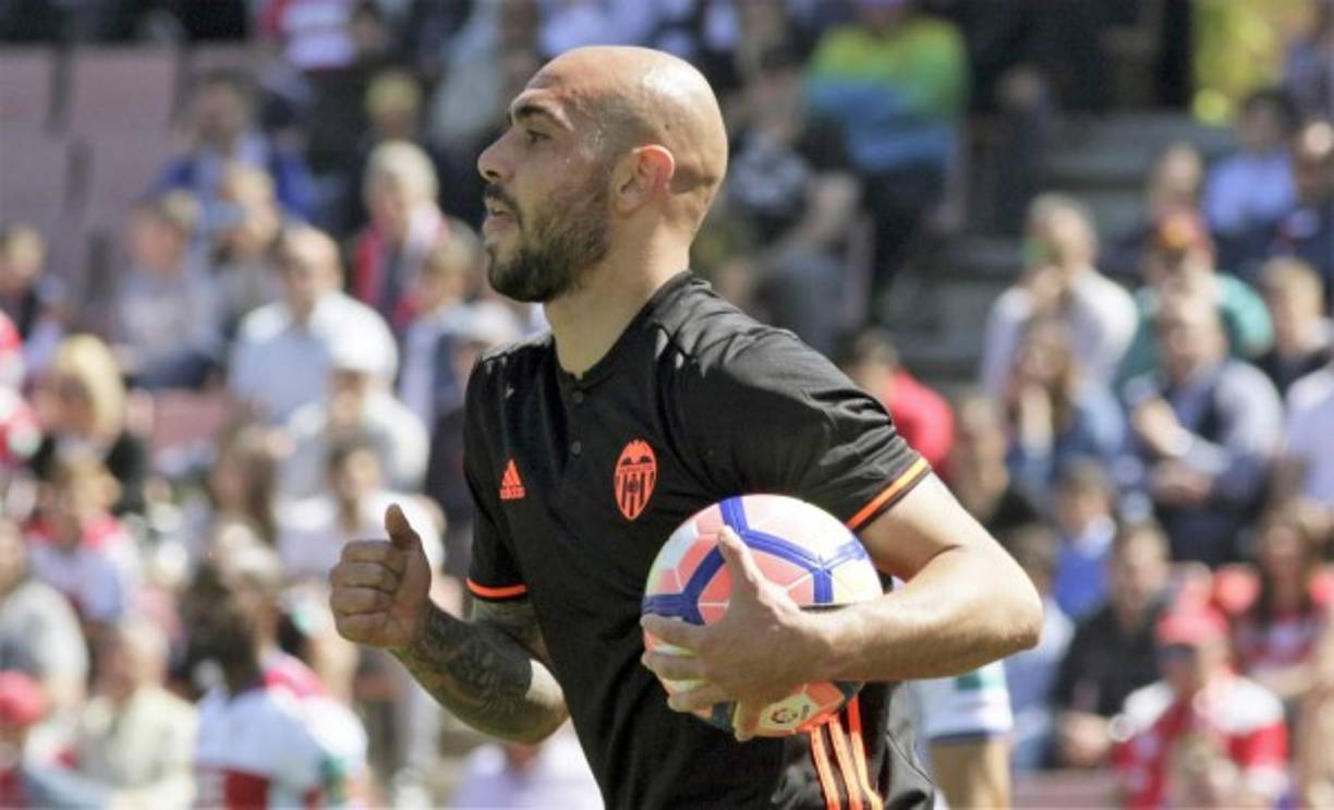 Tras el interés del Milan en el delantero italiano del Valencia, ahora es el Torino el equipo interesado en Simone Zaza.