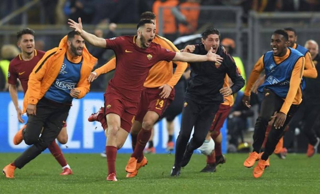 La Roma dio la gran sorpresa de los cuartos de la Liga de Campeones al ganar este martes al Barcelona por 3-0 y remontar la eliminatoria (4-1 en la ida).